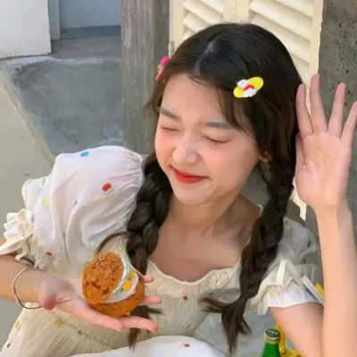 风格头像小众女生真人