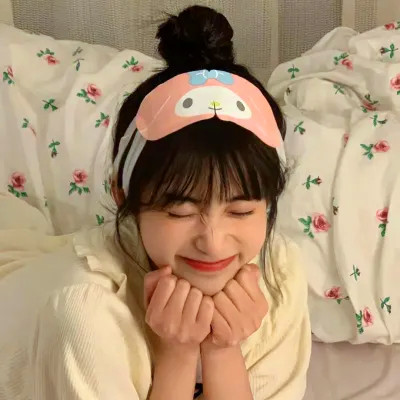 风格头像小众女生真人