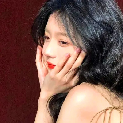 风格头像小众女生真人