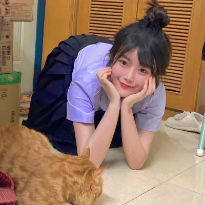 风格头像小众女生真人