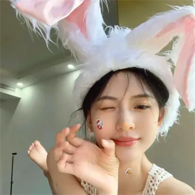 风格头像小众女生真人