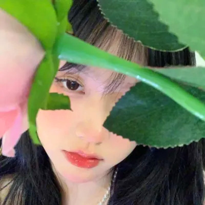 小众氛围头像女生真人