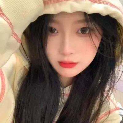 小众氛围头像女生真人