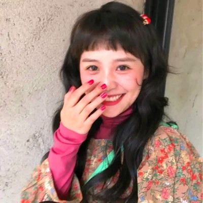 小众氛围头像女生真人