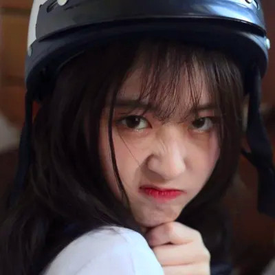 小众氛围头像女生真人
