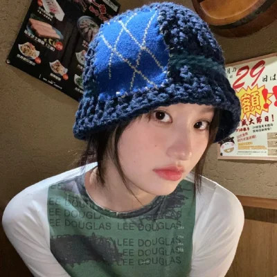 有趣小众女生头像真人