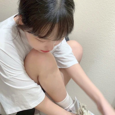 2025年女生头像真人高清好看图片