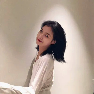 2025年女生头像真人高清好看图片