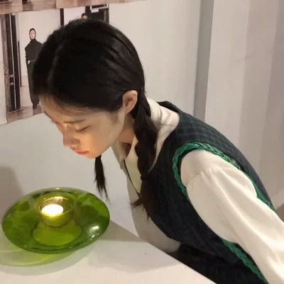 2025年女生头像真人高清好看图片