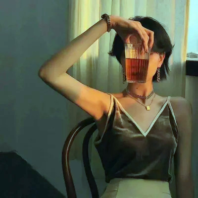 2025年女生头像真人高清好看图片