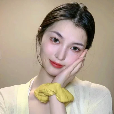 2025年女生头像真人高清好看图片