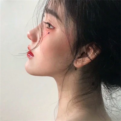 2025年女生头像真人高清好看图片