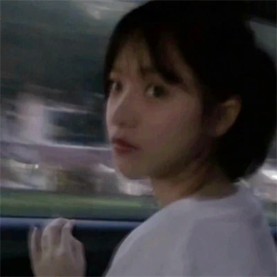 2025年女生头像真人高清好看图片