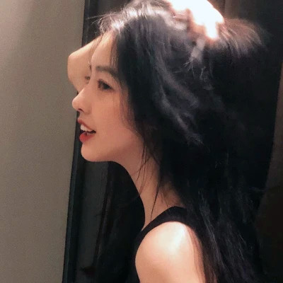 2025年女生头像真人高清好看图片