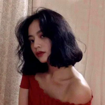 2025年女生头像真人高清好看图片