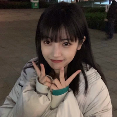 2025年女生头像真人高清好看图片