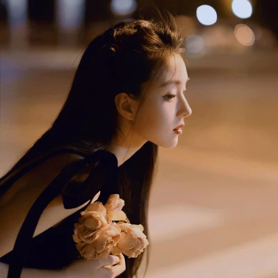 氛围感微信头像女