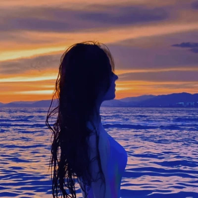 氛围感微信头像女