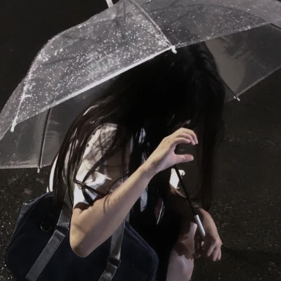 氛围感微信头像女