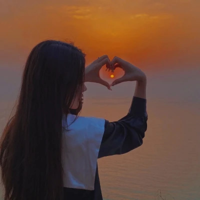 氛围感微信头像女