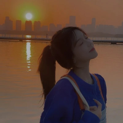 氛围感微信头像女