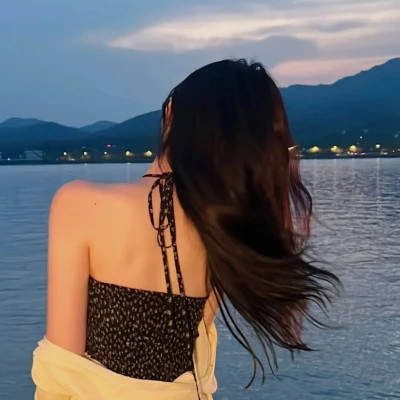 氛围感微信头像女