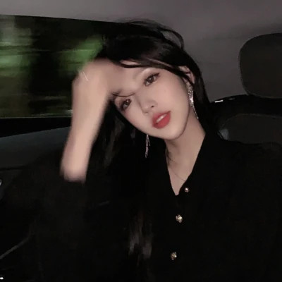 氛围感微信头像女