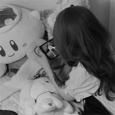 黑白女头高级小众