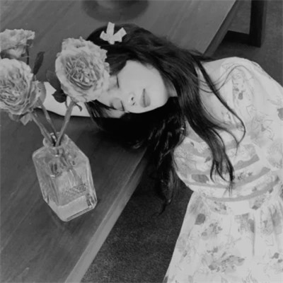 黑白女头高级小众