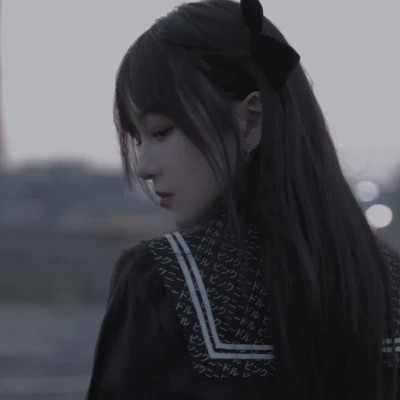 氛围感很强的高级感治愈系小众女头