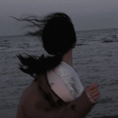 氛围感很强的高级感治愈系小众女头