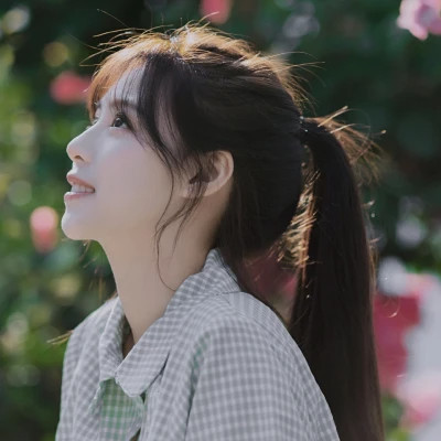 氛围感很强的高级感治愈系小众女头