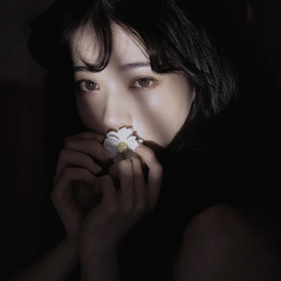 氛围感很强的高级感治愈系小众女头