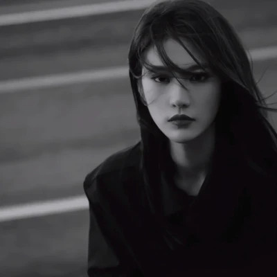 氛围感很强的高级感治愈系小众女头