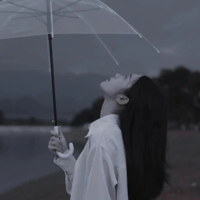 氛围感很强的高级感治愈系小众女头