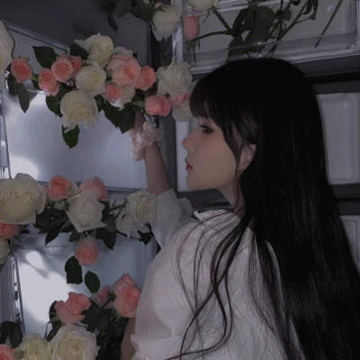 氛围感很强的高级感治愈系小众女头