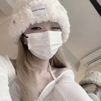 大气好看又高级的女生头像