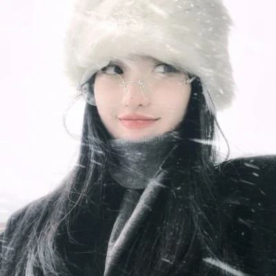 大气好看又高级的女生头像