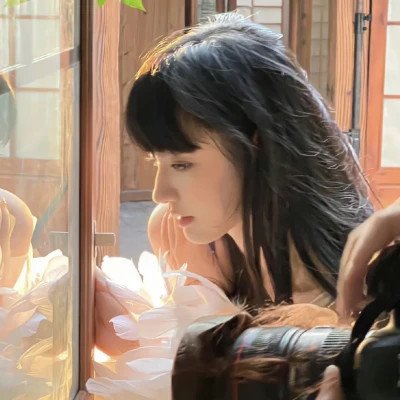 大气好看又高级的女生头像