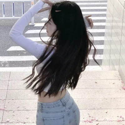 大气好看又高级的女生头像