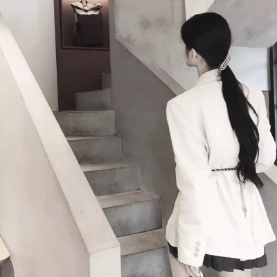 神仙真人头像女