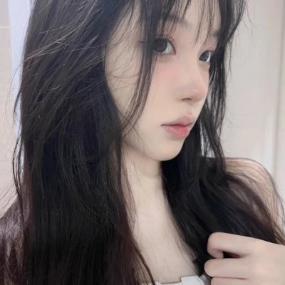 2025绝美的神仙颜值女生头像真人