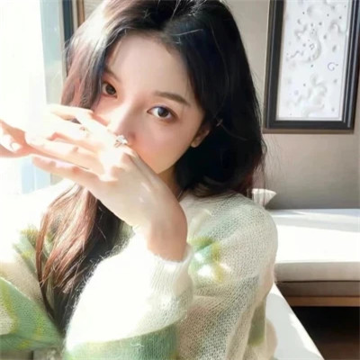 2025绝美的神仙颜值女生头像真人