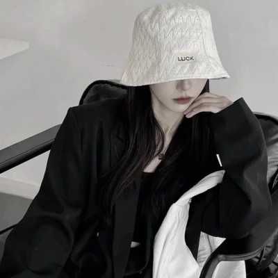 2025绝美的神仙颜值女生头像真人