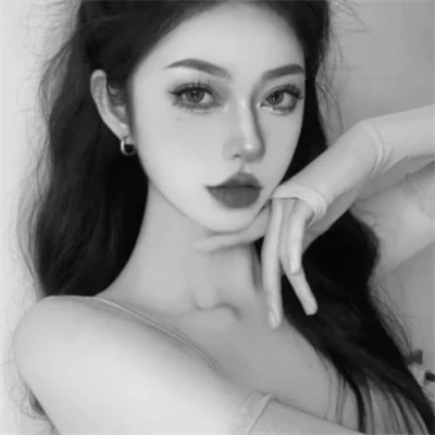 女生头像高级小众高冷黑白