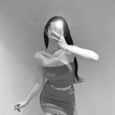 女生头像高级小众高冷黑白