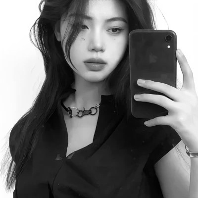 女生头像高级小众高冷黑白