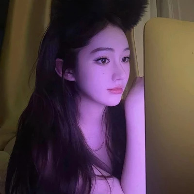 冷门且高级的头像真人女