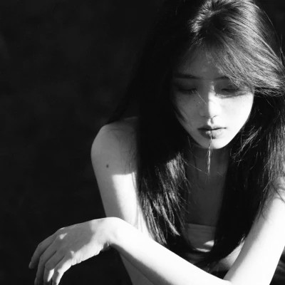 头像女2025高级黑白