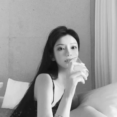 头像女2025高级黑白
